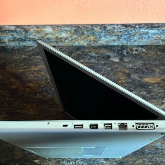 Apple MacBook Pro 17インチA1261／Core 2 Duo 2.6GHz／4GB／750GB HDD APPLE MacBook Pro A1261 Core 2 Duo 2.6GHz 4GB | Proxibid